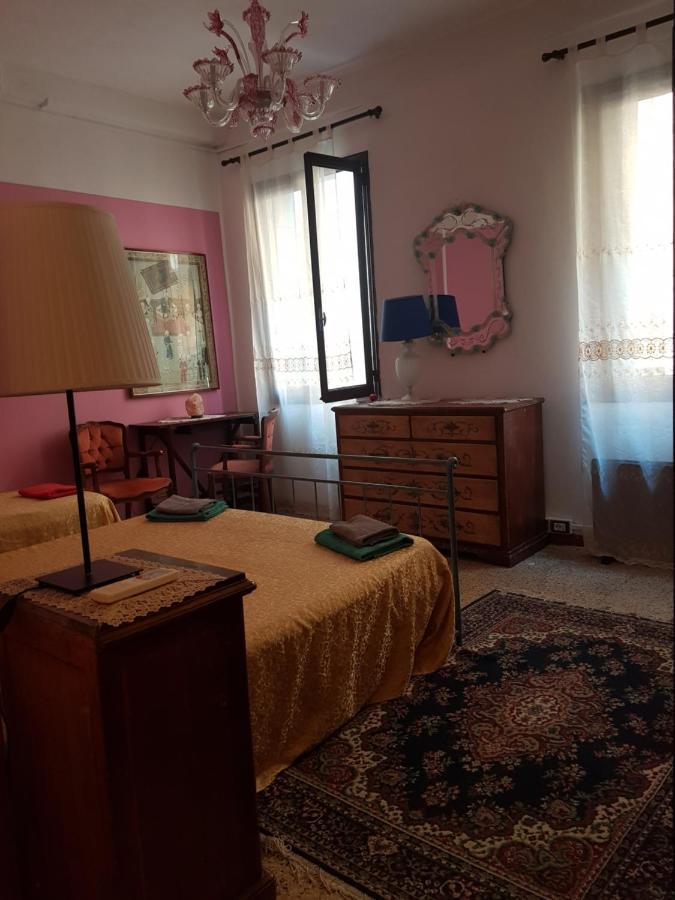 Fiabe Venice Rooms מראה חיצוני תמונה